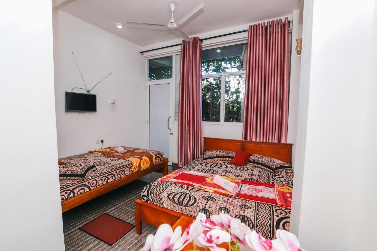 Delight Reich Hotel Peradeniya Exterior foto