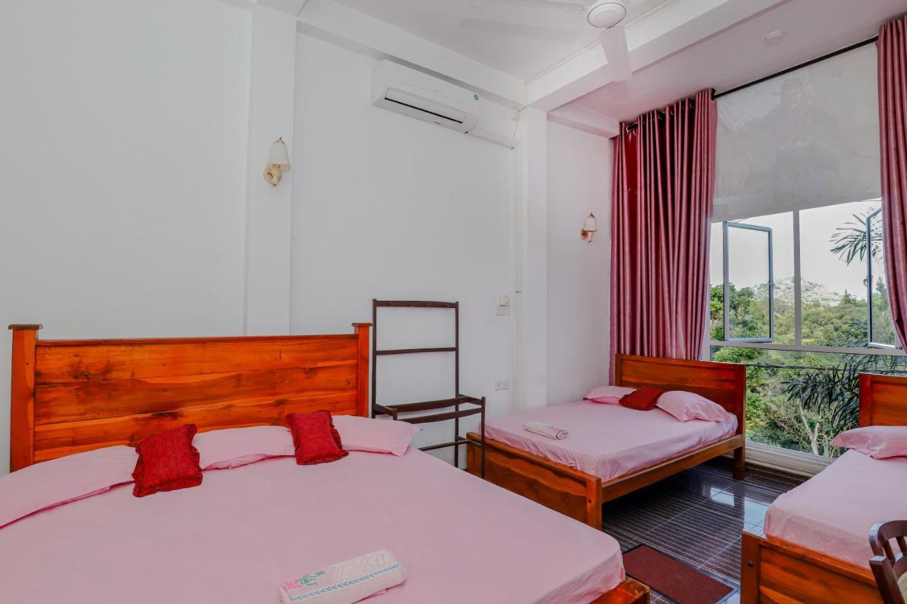 Delight Reich Hotel Peradeniya Exterior foto