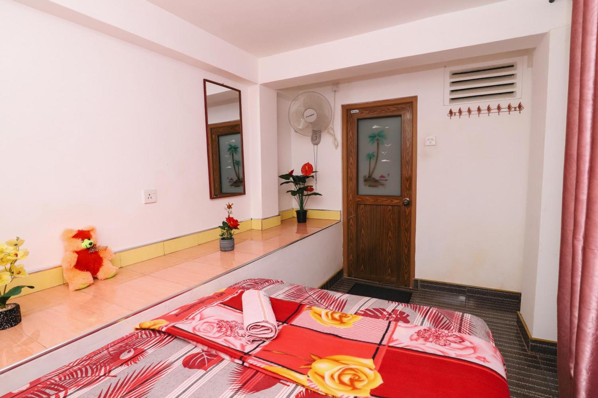 Delight Reich Hotel Peradeniya Habitación foto