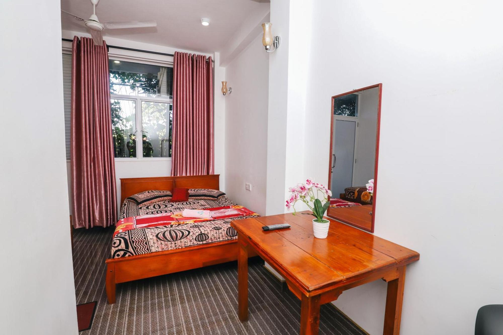 Delight Reich Hotel Peradeniya Habitación foto